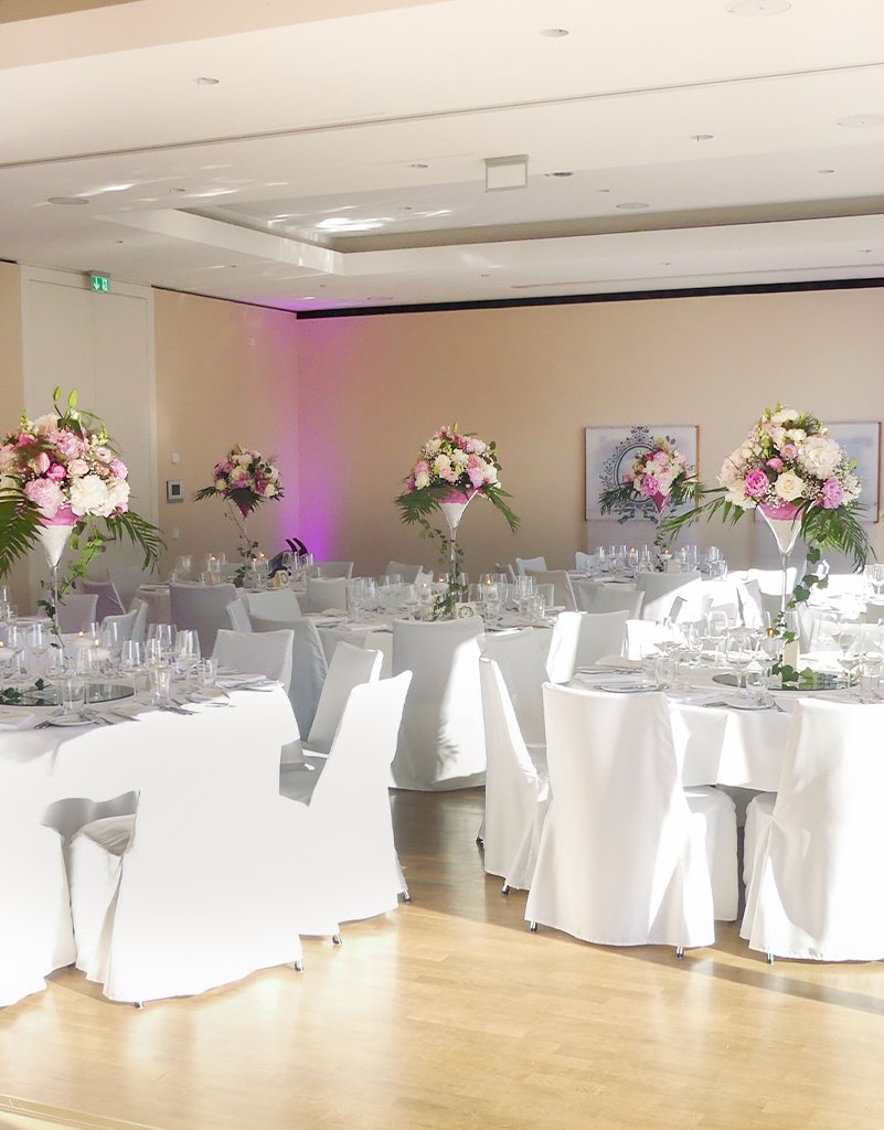 Hochzeitsempfang im stilvoll im Innenbereich des Gesellschaftshaus Palmengarten